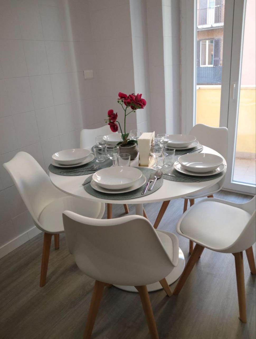 Sara'S Home - Modern Apartment Near Metro, Perfect For Families And Groups In 로마 외부 사진
